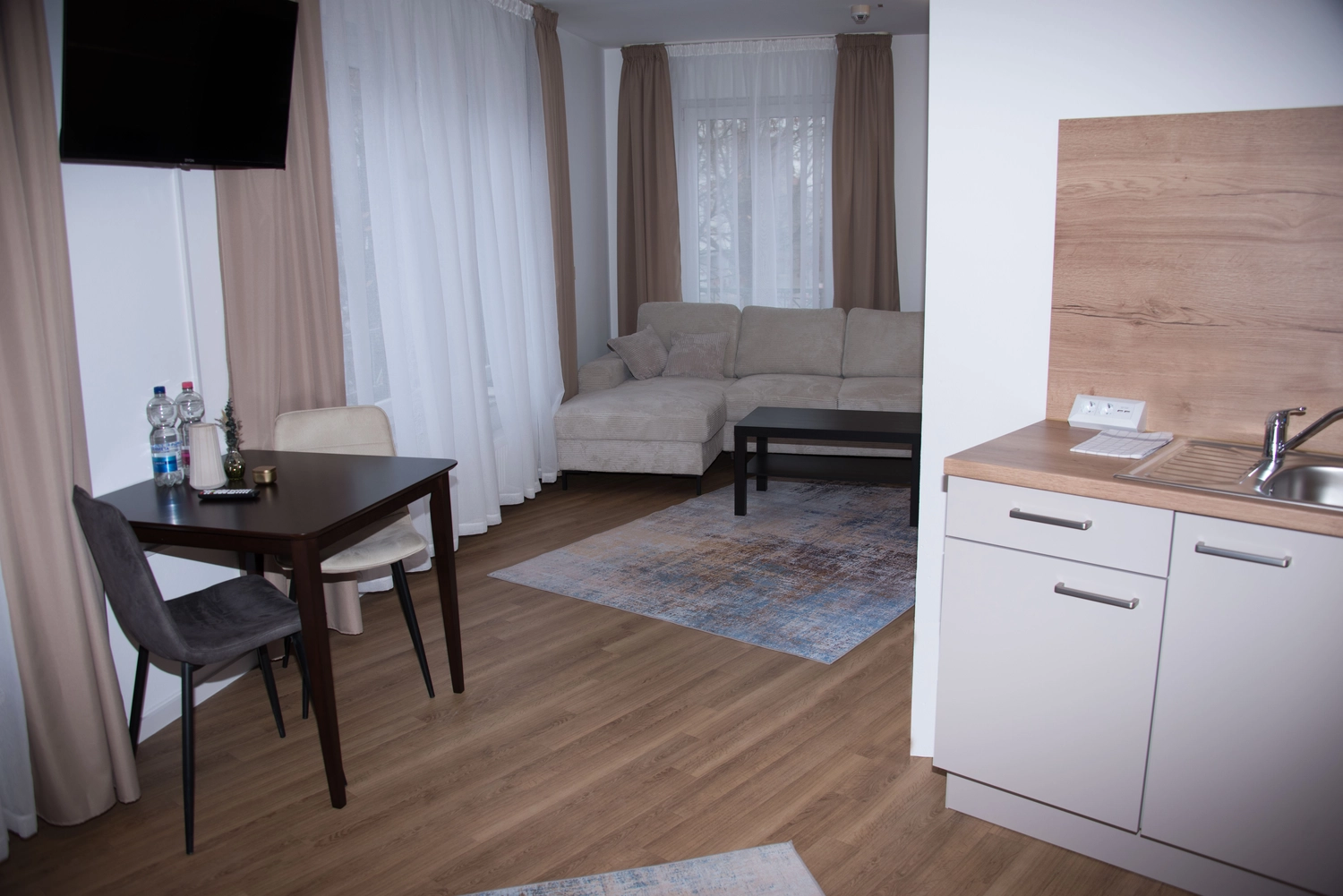 Verpleegster met een oude man